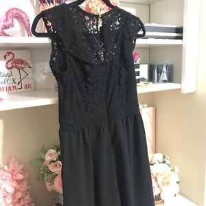 BLACK LACE JUMPSUIT